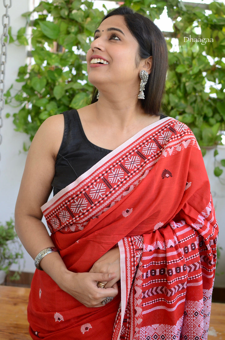 Medha-red (Cotton Handloon Saree with Hand Weaved Buta)
