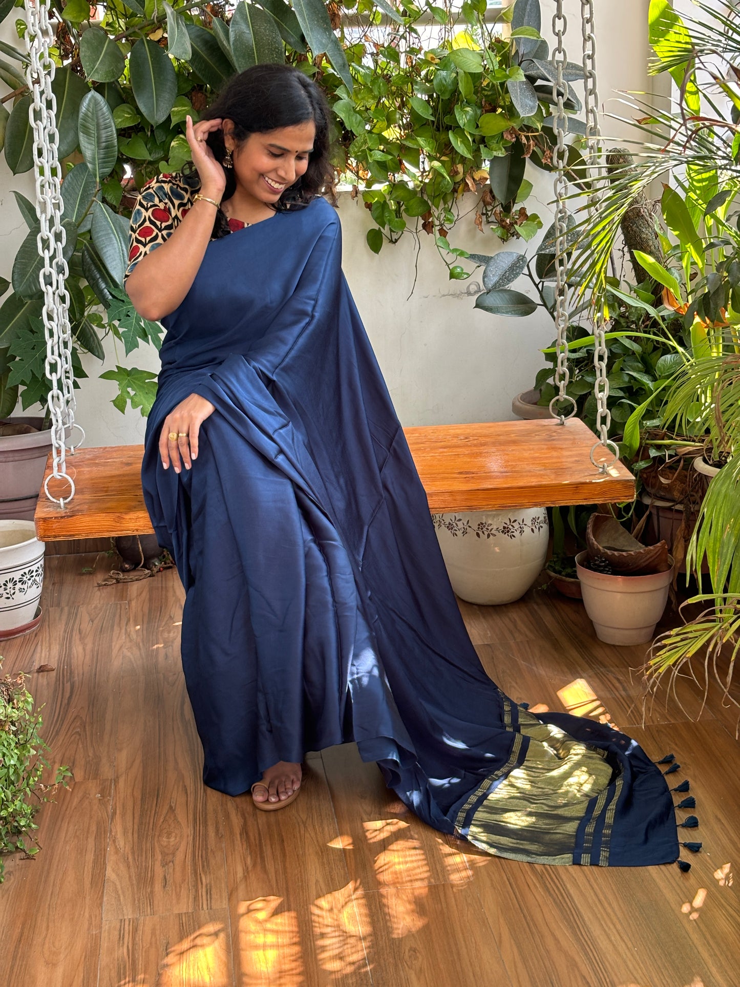 Blue Colour Modal Plain Saree With Lagdi Palla