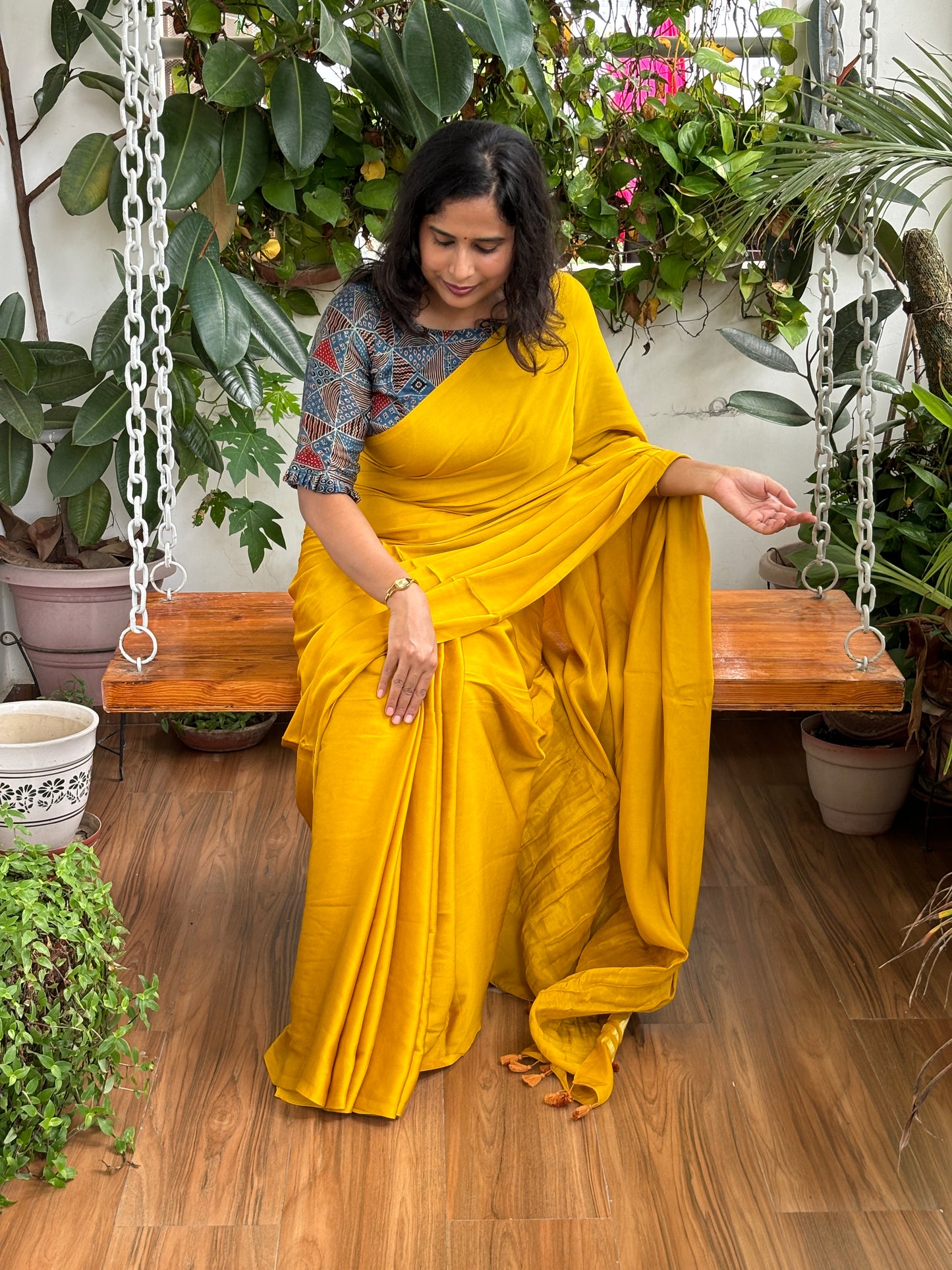 Yellow Colour Modal Plain Saree With Lagdi Palla