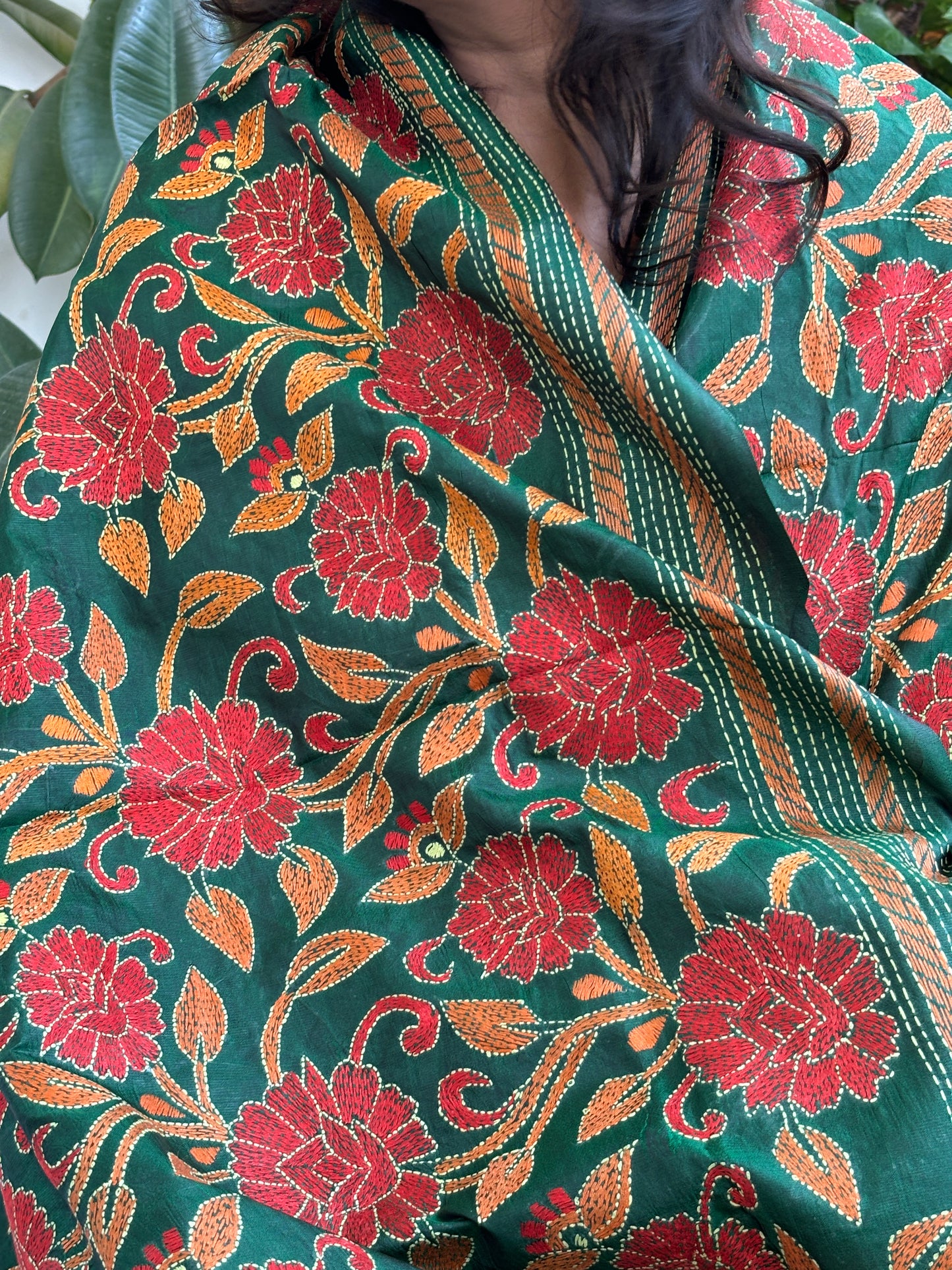 Green Colour Kantha Hand Embroidered Foral Motif Pure Silk Dupatta