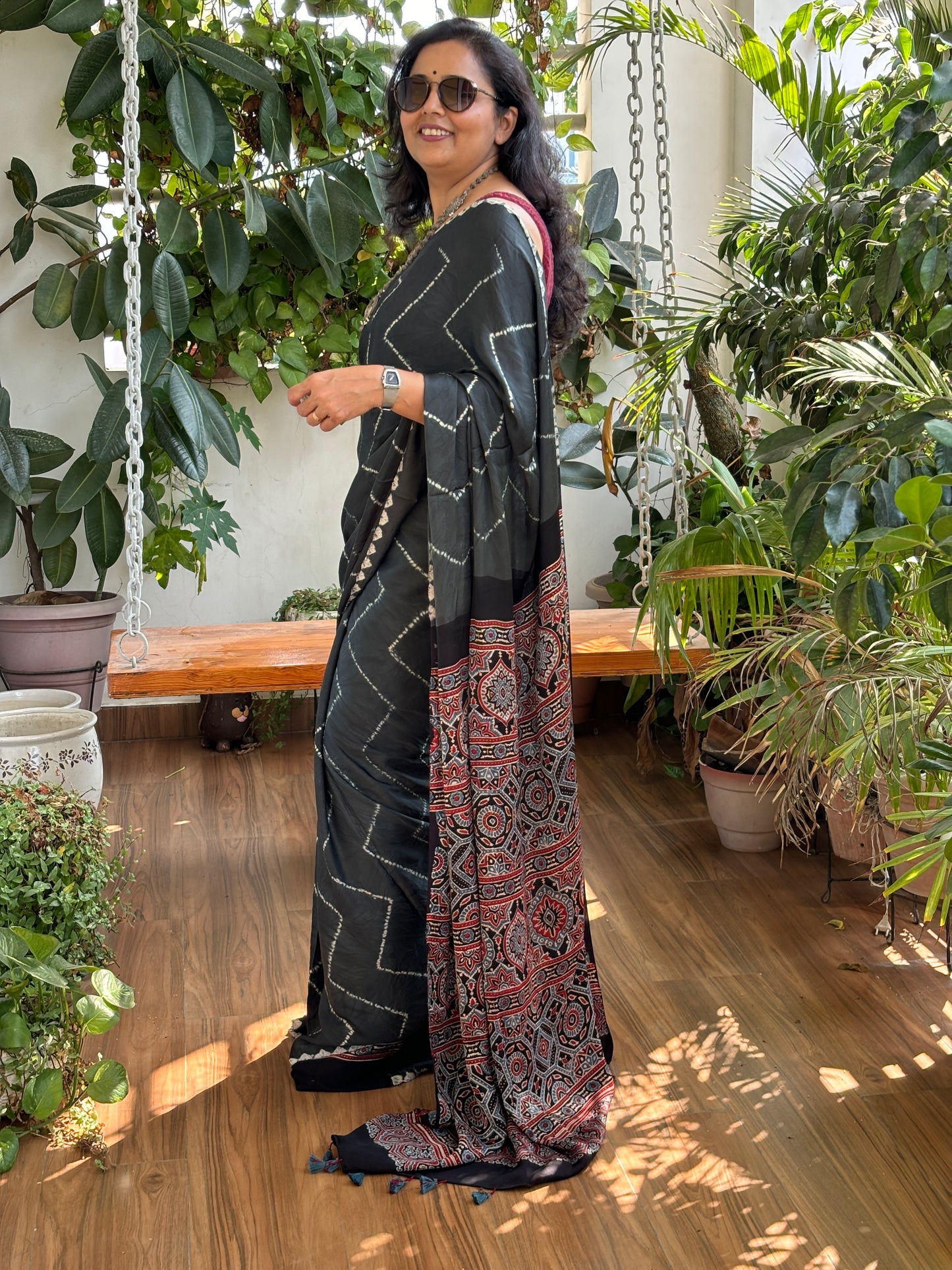 Kala Chasma Jachda - Needle Shibori Tie and Dye Pure Modal Saree With Ajrakh Hand Block Anchal and Blouse