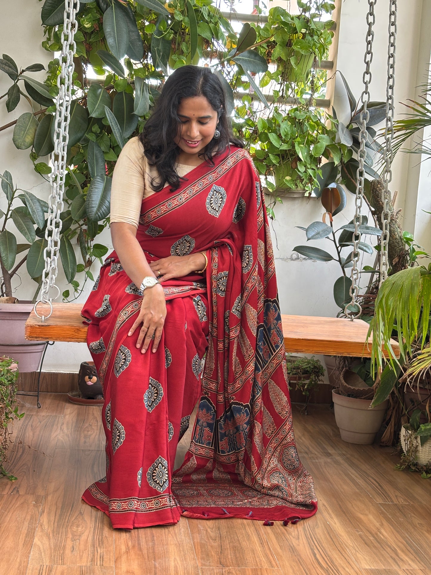 Suhani Shaam- Natural Dyed Madder Traditional Buta Modal Saree