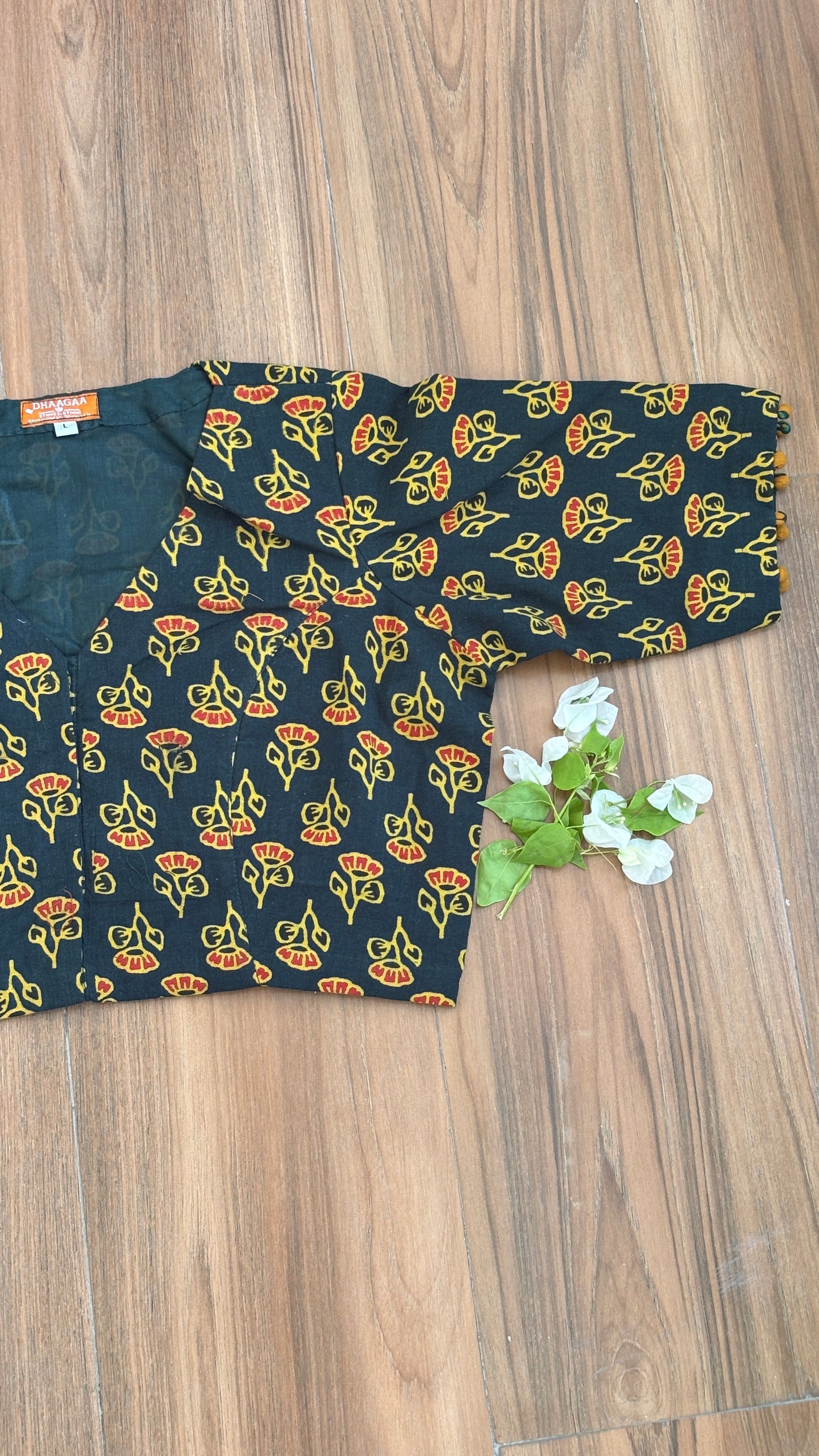 Green Small Floral Motif Cotton 'V' Neck Blouse With Cotton Lining