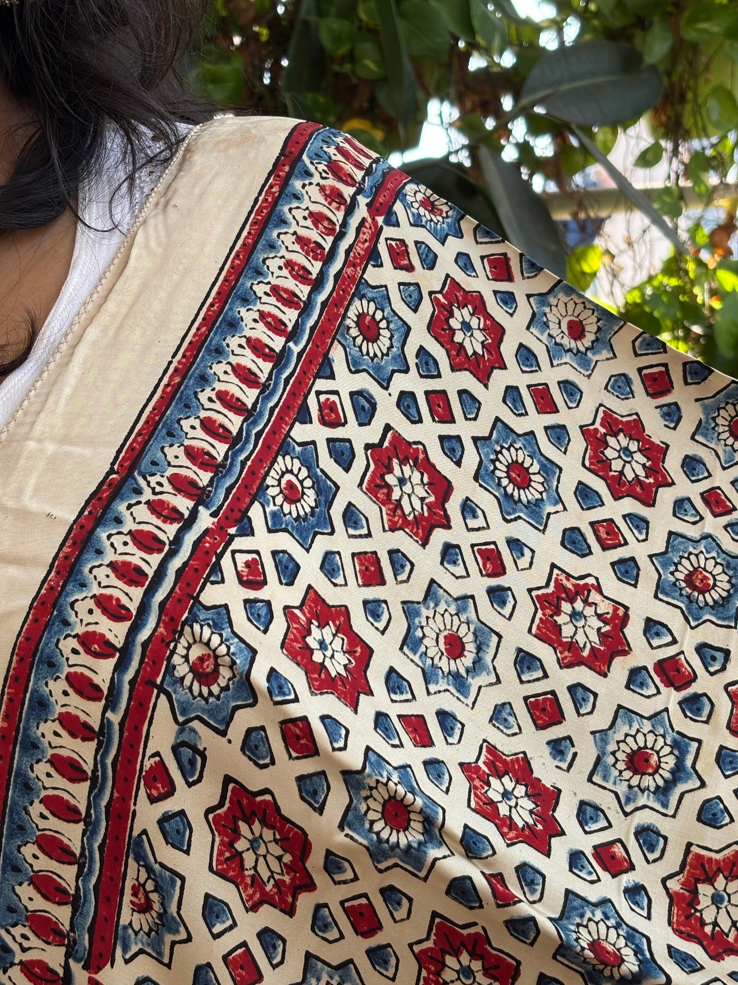 Natural Dyed Pale Ivory Colour Geometrical motif stole 1