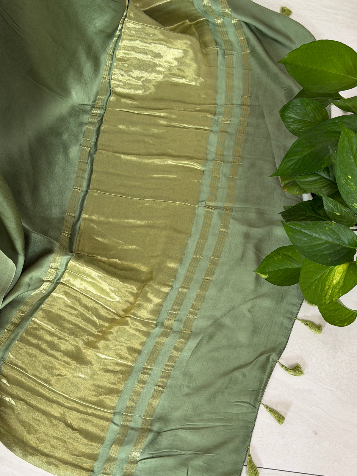 Cashew Nut Colour Modal Plain Saree With Lagdi Palla