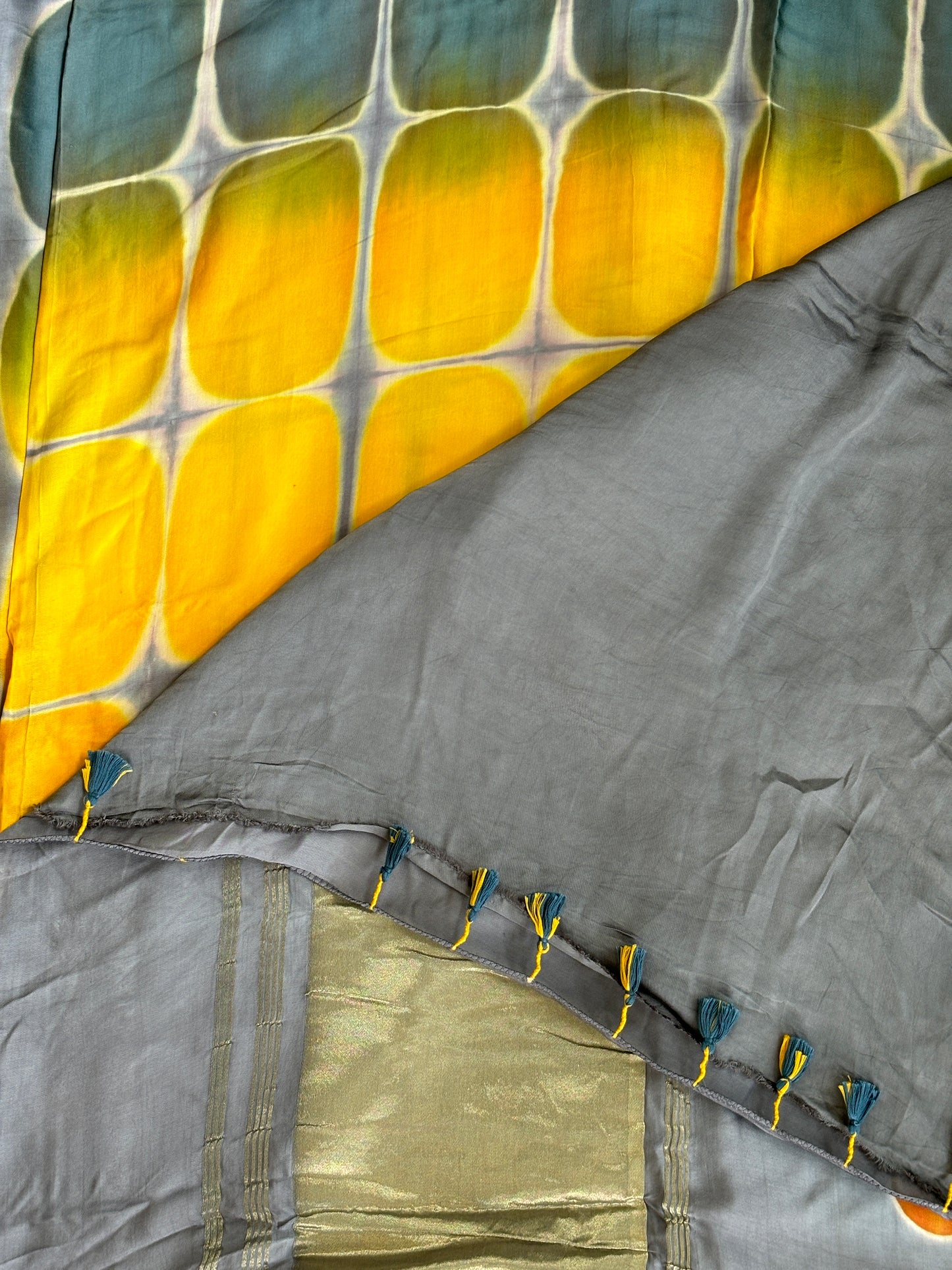 shibory clamp dye with tissue modal saree,pure modal, blouse view.