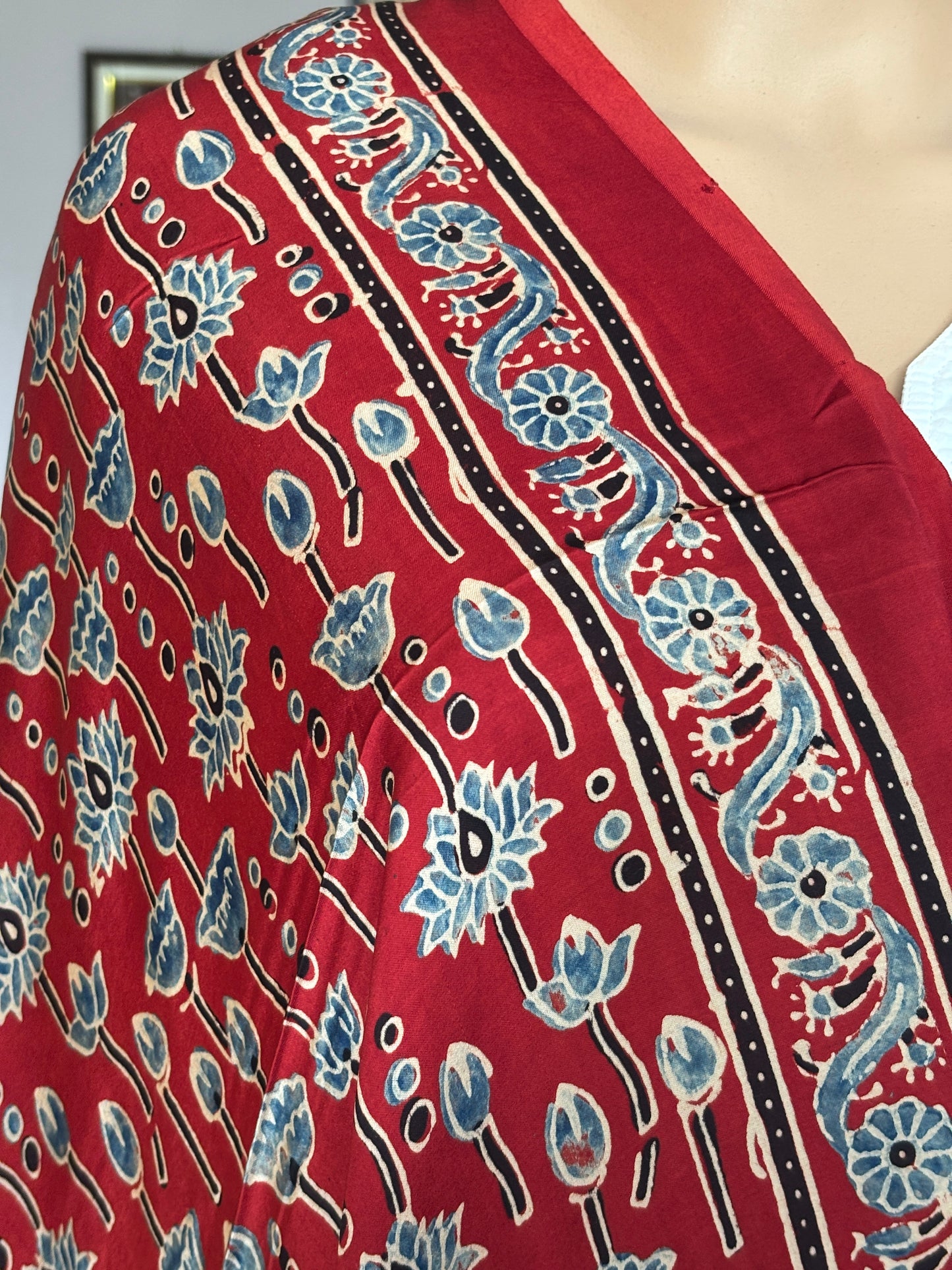 Madder Colour Dupatta With Floral and Bud Motif,ajrakh modal red dupatta closer view.