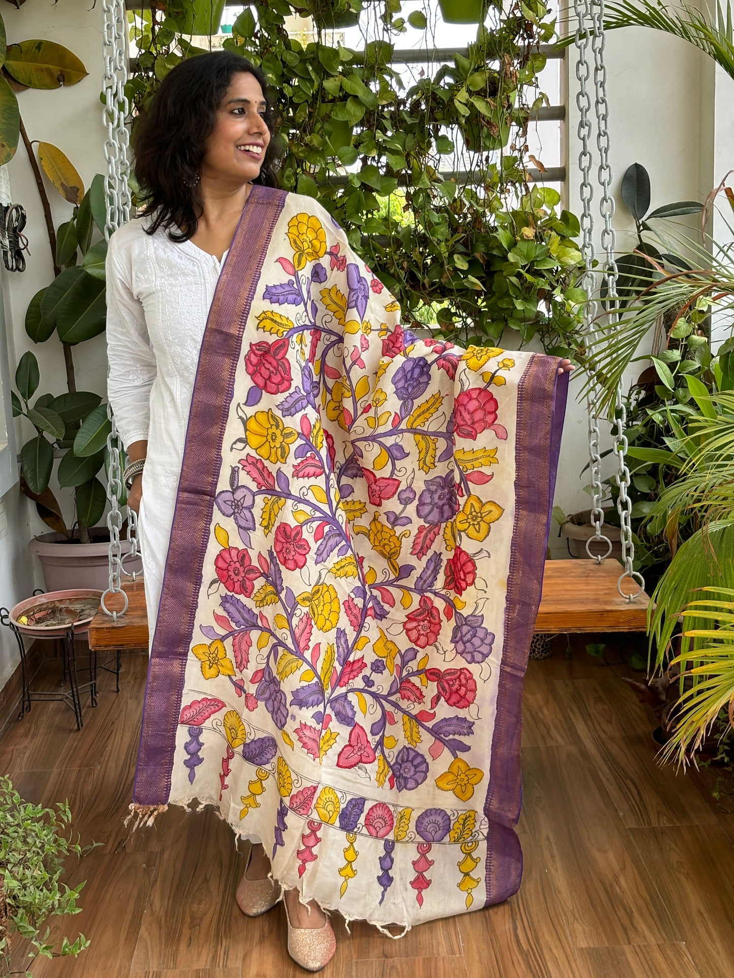 Off White- Srikalahasti Pen Kalamkari Hand Painted Silk Cotton With Zari Weaved Border Dupatta