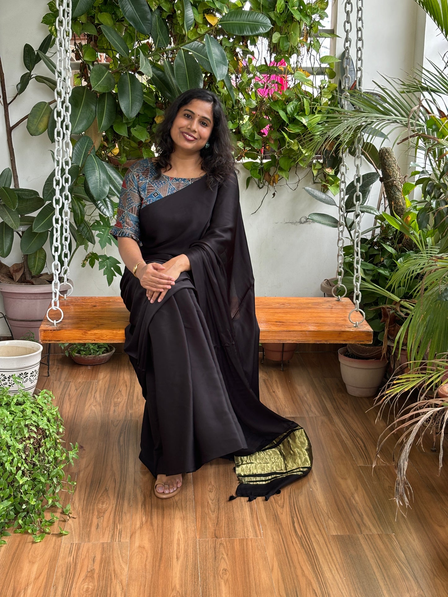 Black Modal Plain Saree With Lagdi Palla