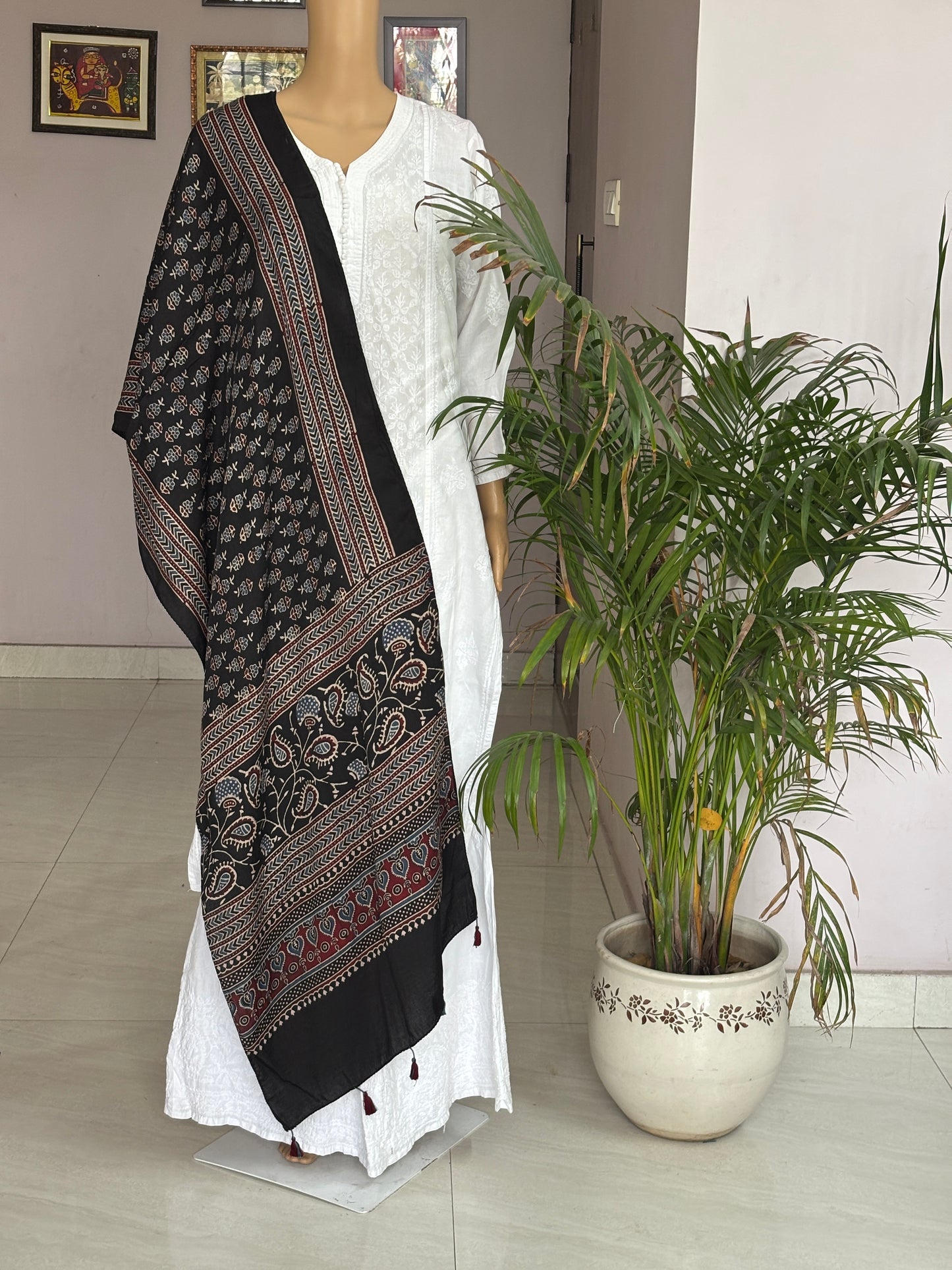 Black Colour Natural Dyed Ajrakh Hand Block Small Floral Motif Stole