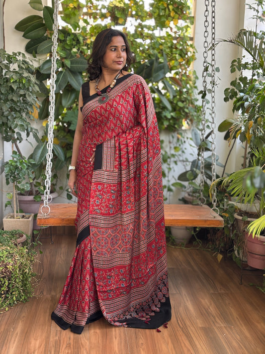 Ajrakh Modal Madder Red Colour Saree, ajrakh saree, Side view