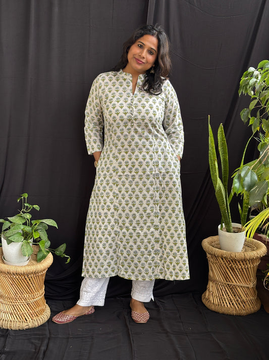 Sangeneri Block Printed A-Line White Cotton Long Kurti
