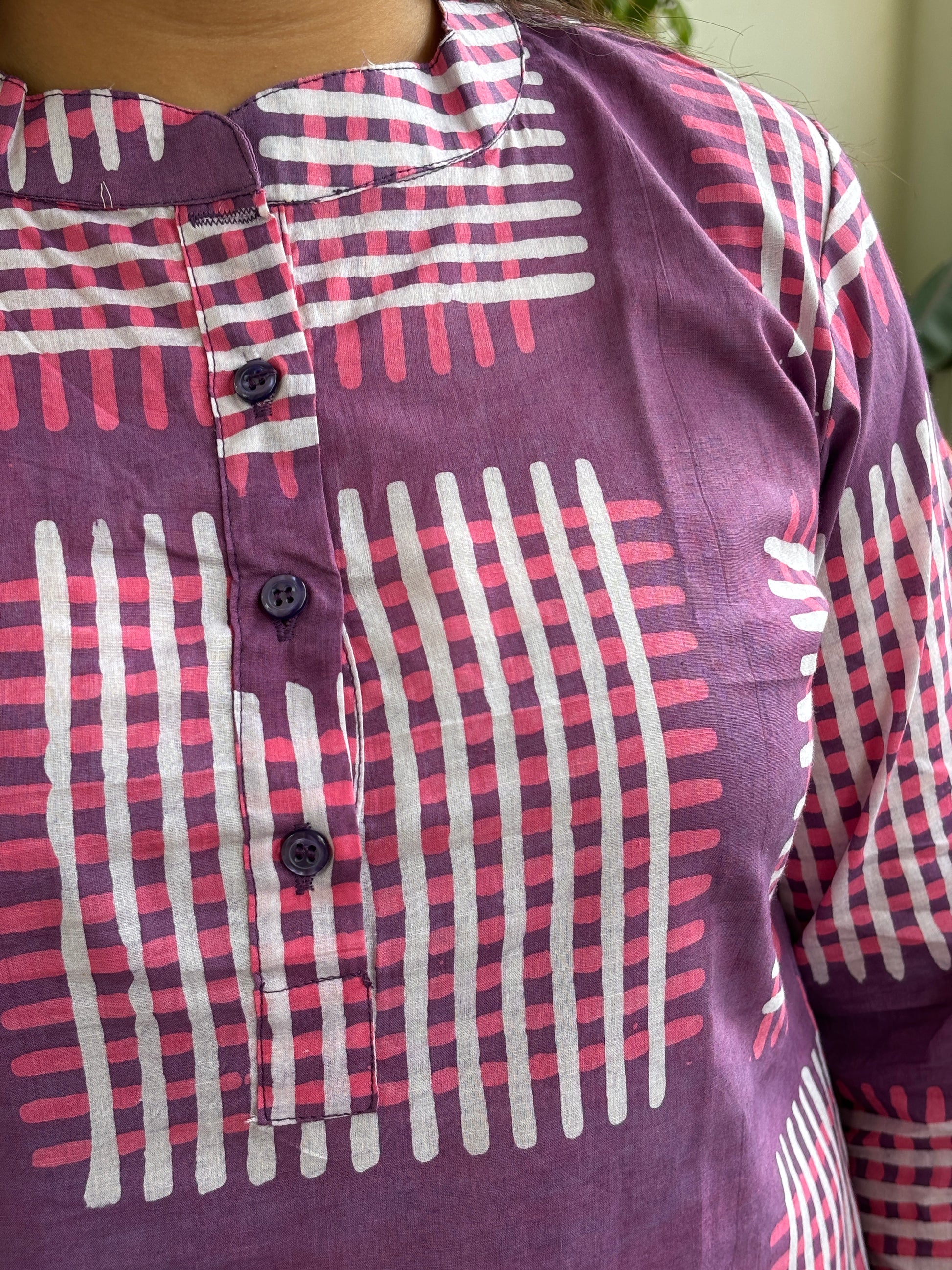 cotton short kurta closer view