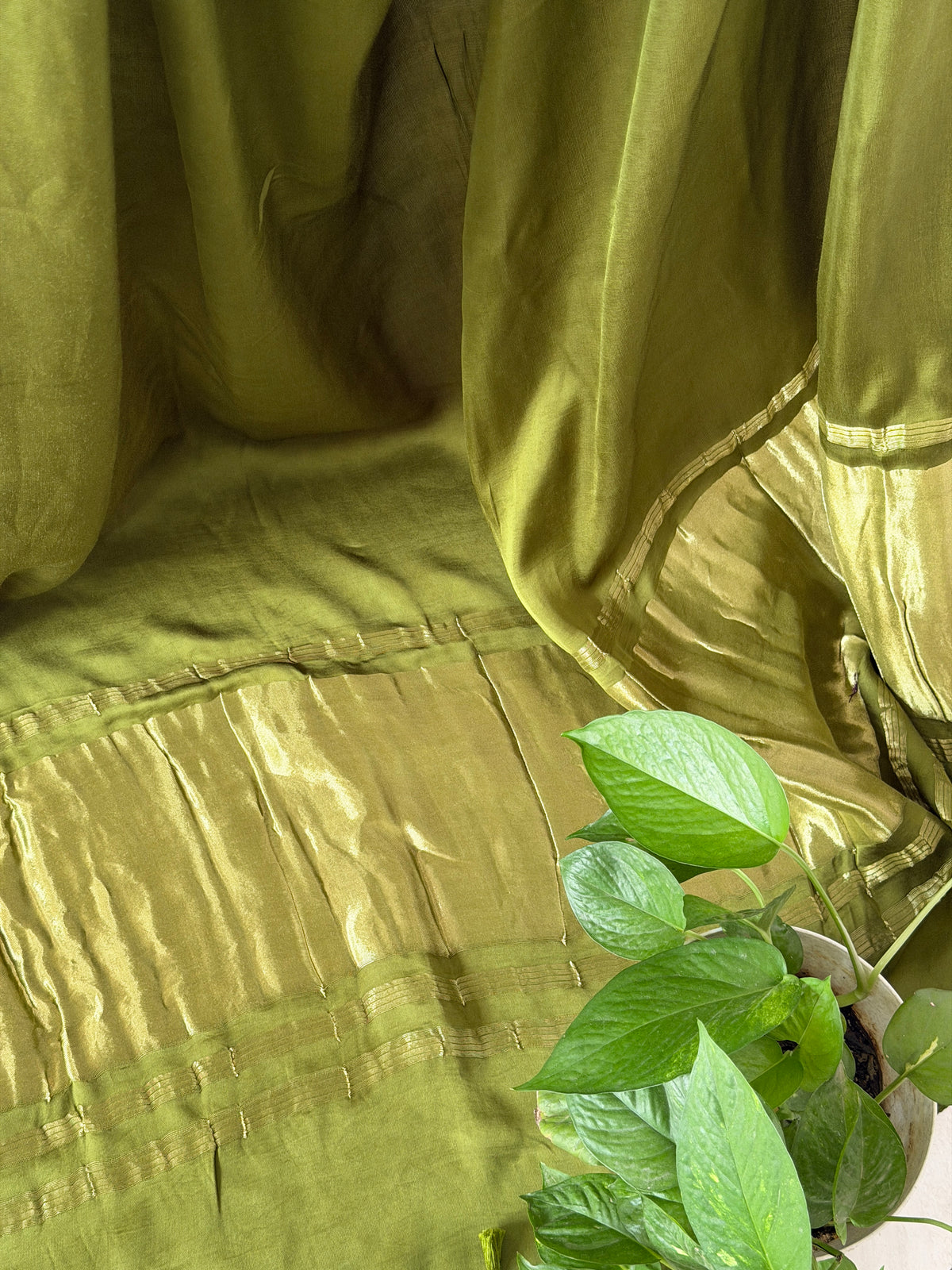 Cashew Nut Colour Modal Plain Saree With Lagdi Palla