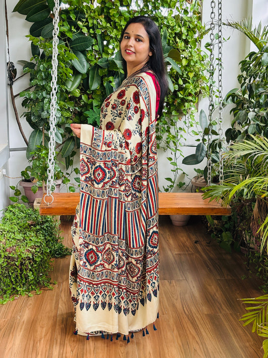 Aagaz- Natural Dyed Pale Ivory Big Floral Buta Ajrakh Modal Saree