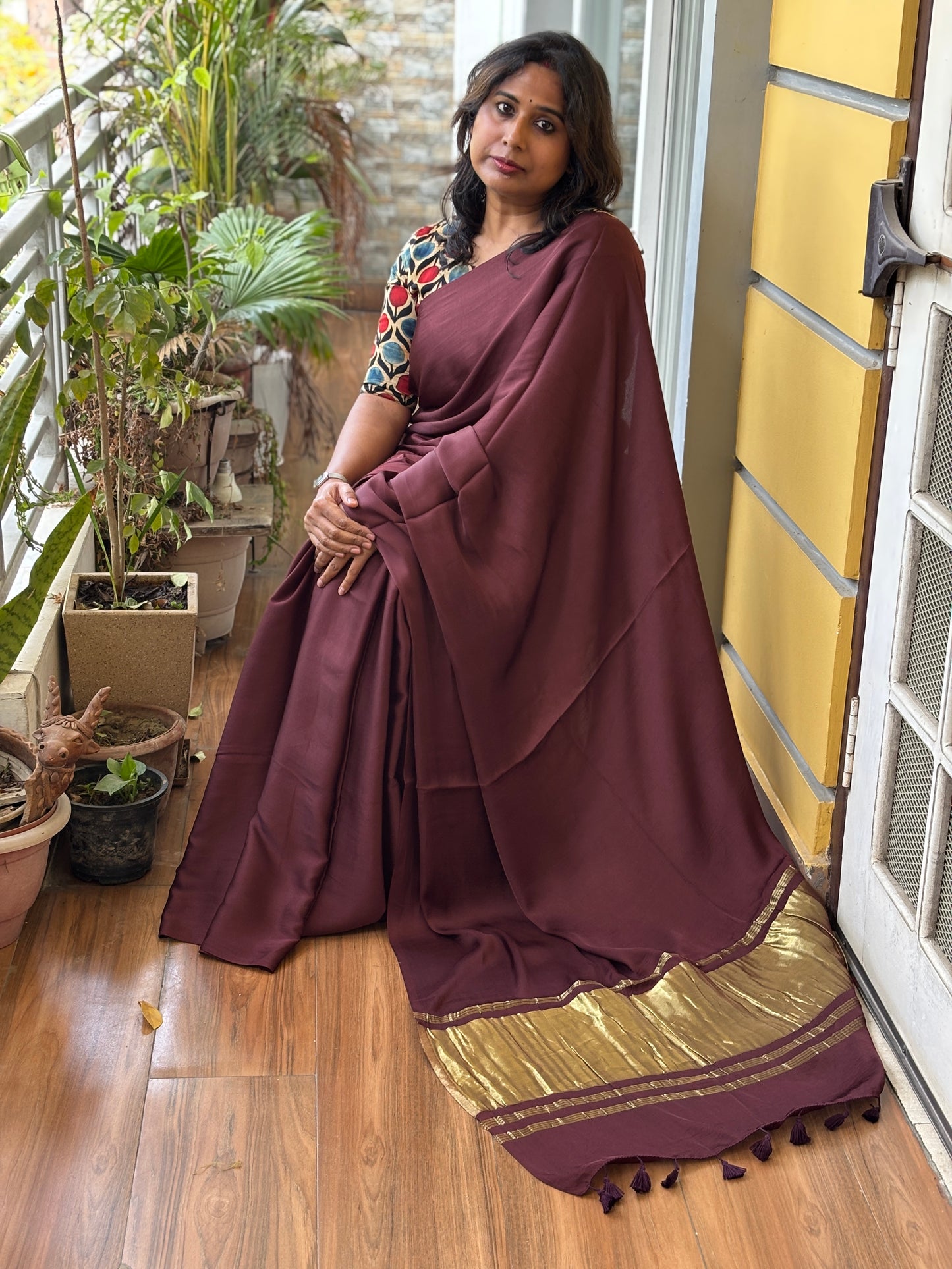 Chocolate Colour Modal Plain Saree With Lagdi Palla
