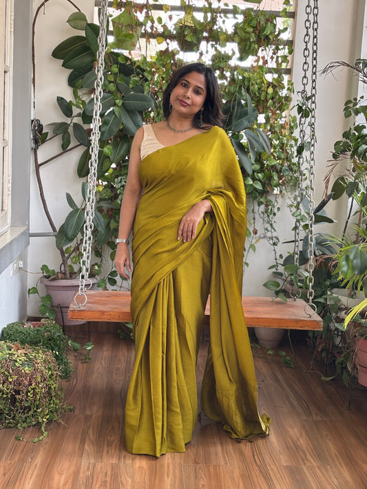 New Leaf Green Modal Plain Solid Colour Saree With Lagdi Palla