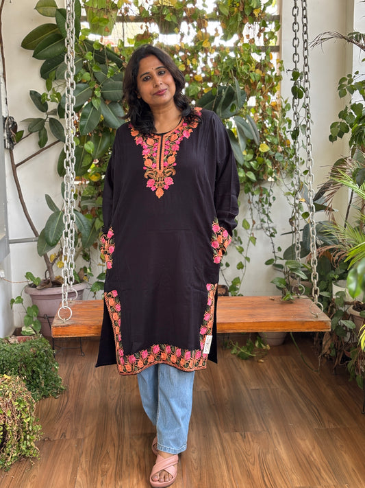 Kashmiri Aari Embroidered Woollen Pheran