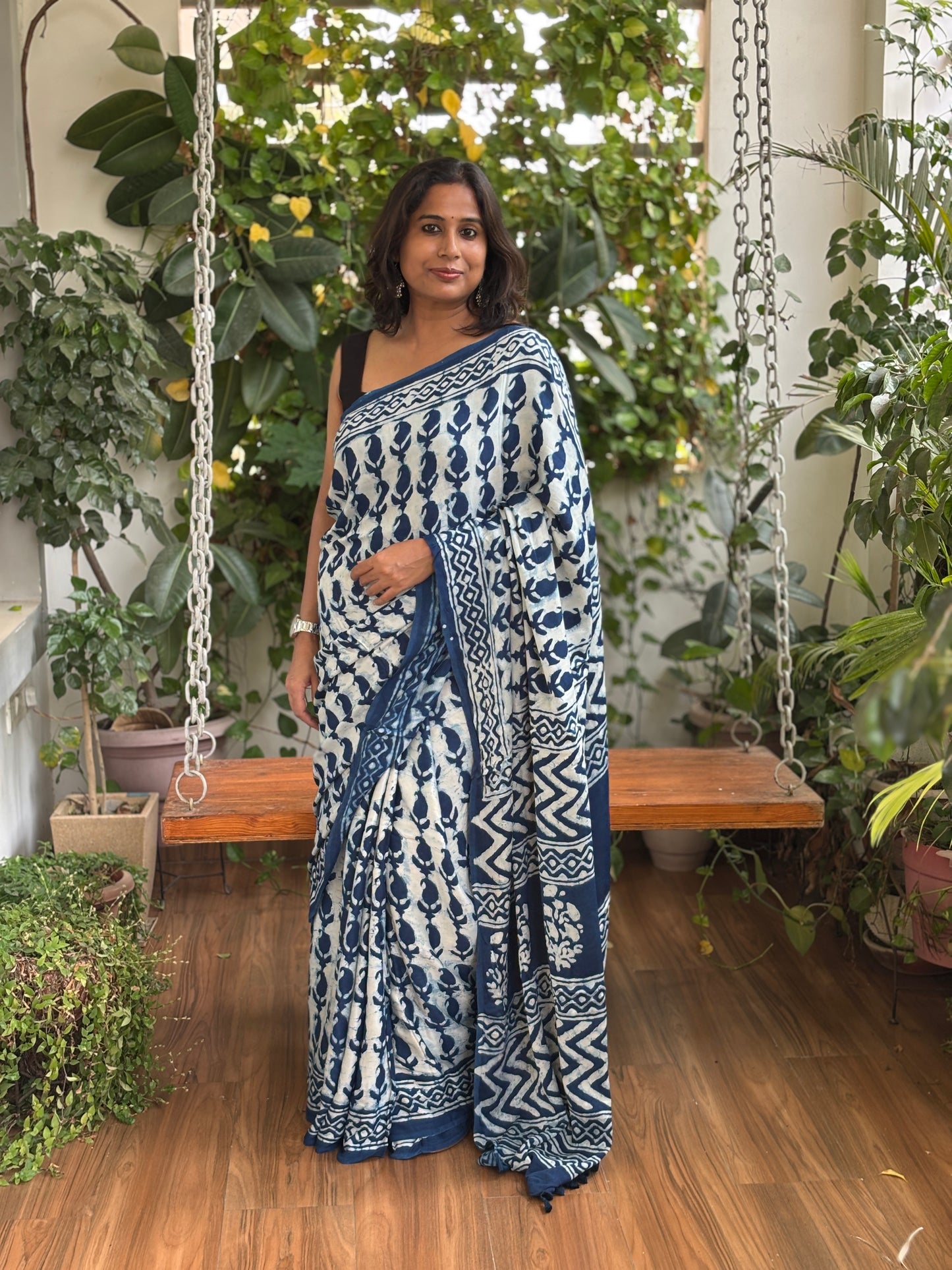 Dabu Hand Block Printed Pure Modal Silk Saree, Side 