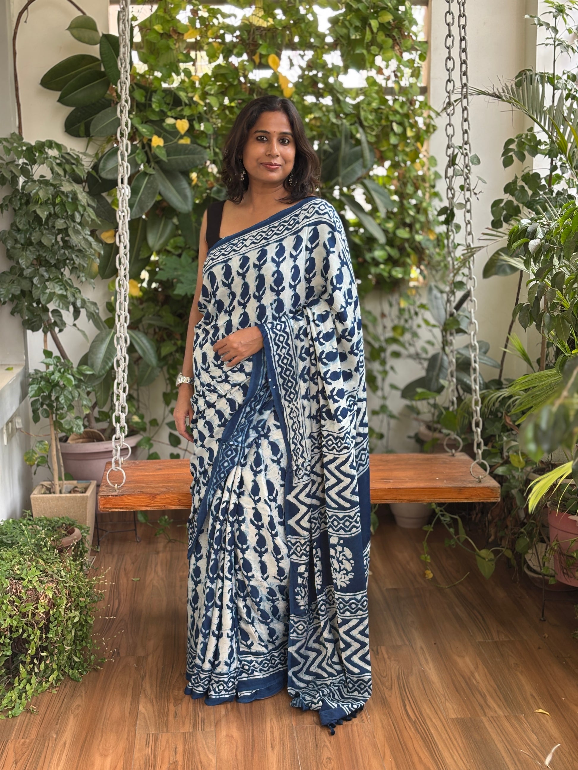 Dabu Hand Block Printed Pure Modal Silk Saree, Side 