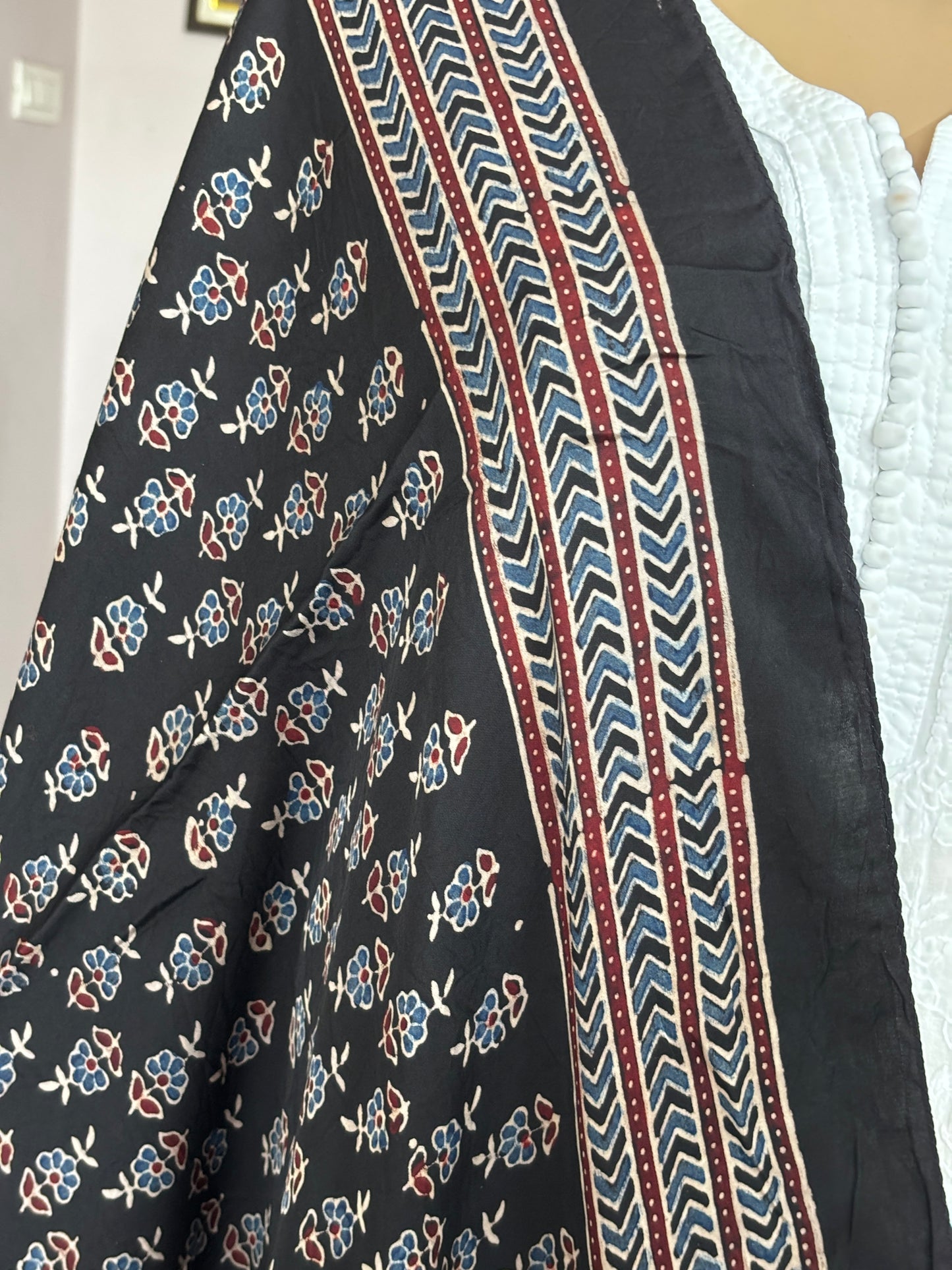 Black Colour Natural Dyed Ajrakh Hand Block Small Floral Motif Stole