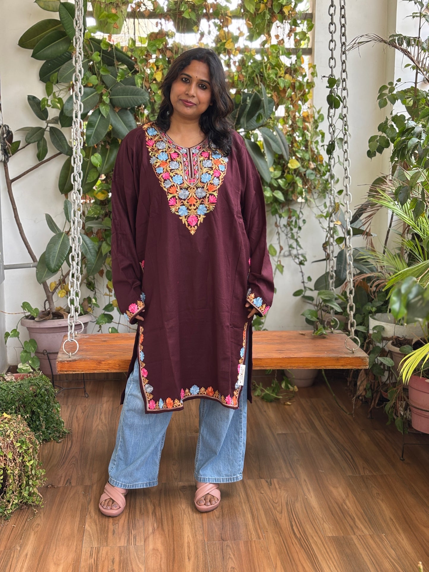 Kashmiri Aari Embroidered Woollen Pheran