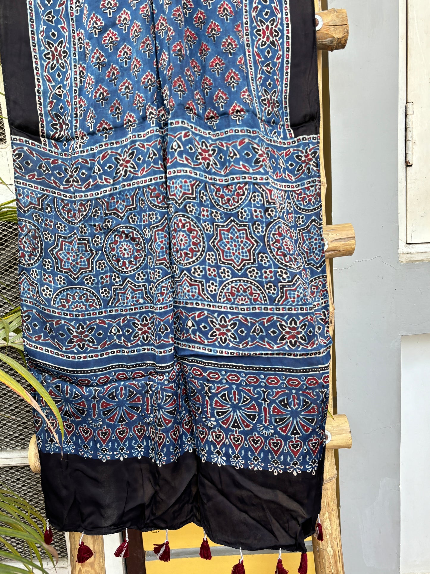 Ajrakh Stoles- Natural Dyed Indigo Small Buta Stole